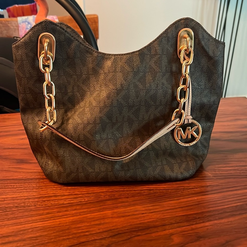 Michale Kors purse